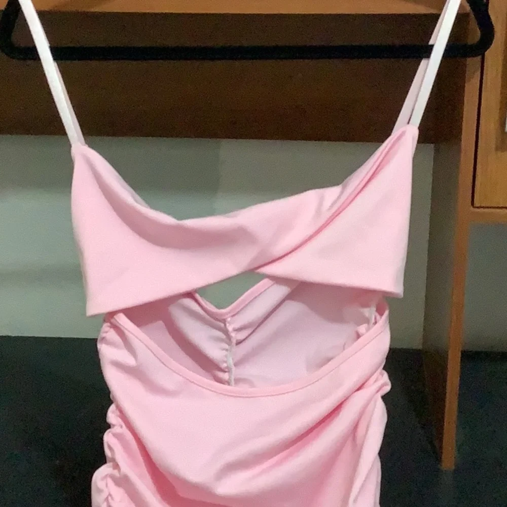 Pink Sleeveless  Bodycon Dress - Picture 2 of 8